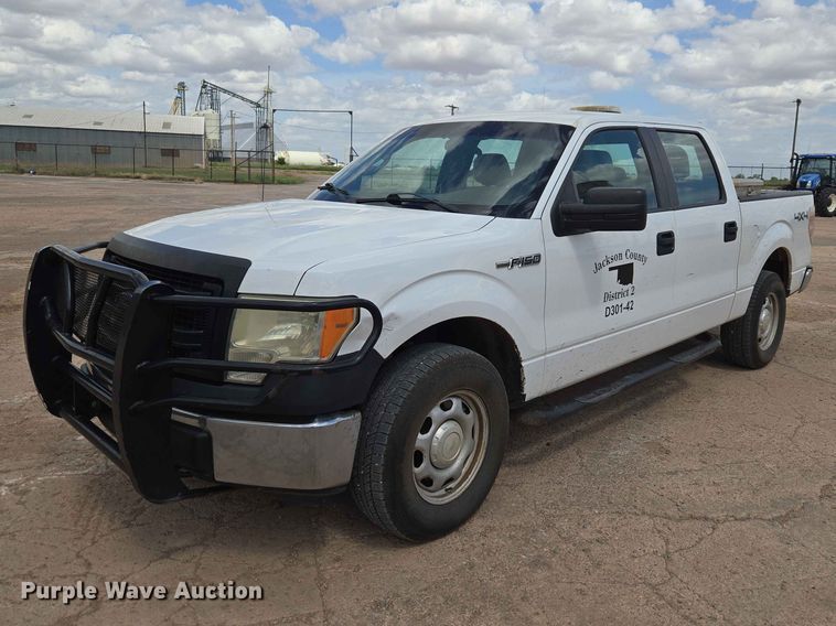 2014 Ford F150 Crew Cab pickup truck - EW0312