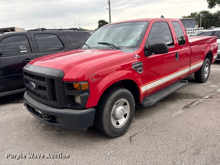 2008 Ford F250 Super Duty XL Ext. Cab pickup truck - FB8844