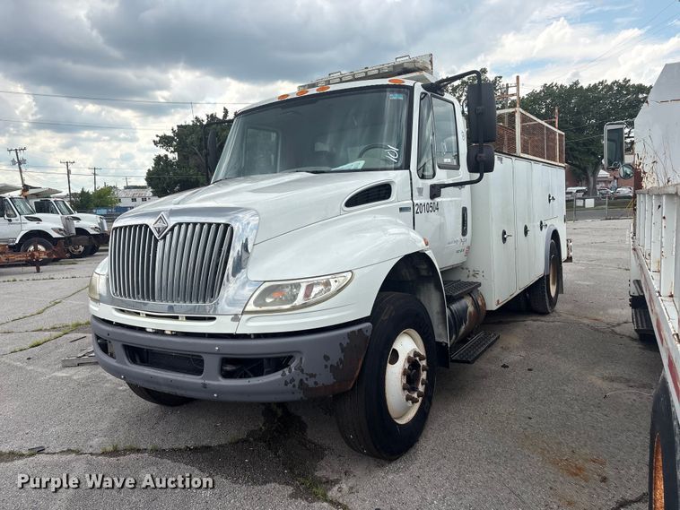 2010 International 4400 utility / service truck - FB8846