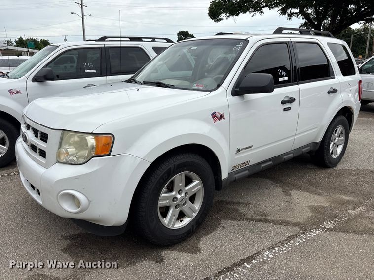 2010 Ford Escape Hybrid SUV - FB8870