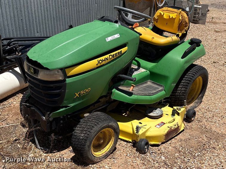 John Deere X500 lawn mower - FC2354