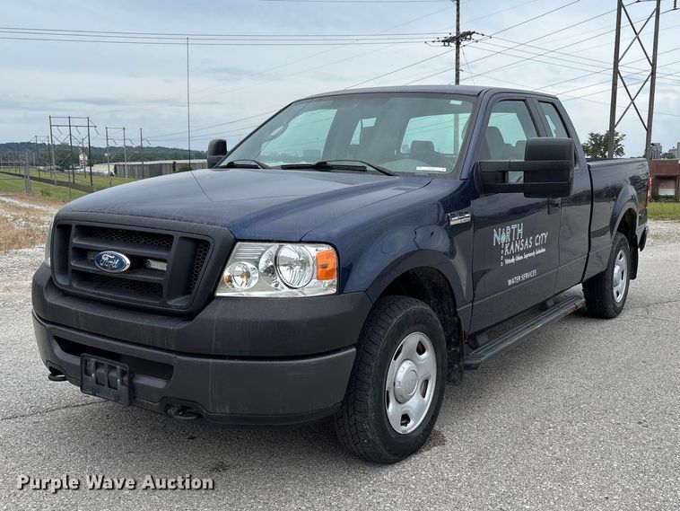 2008 Ford F150 Ext. Cab pickup truck - FC4708