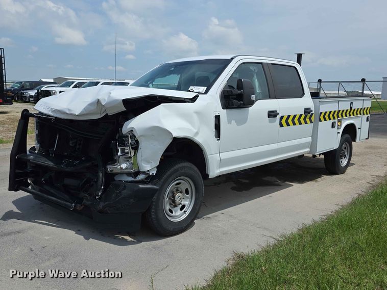 2019 Ford F250 Super Duty Crew Cab utility bed pickup truck - FH6158