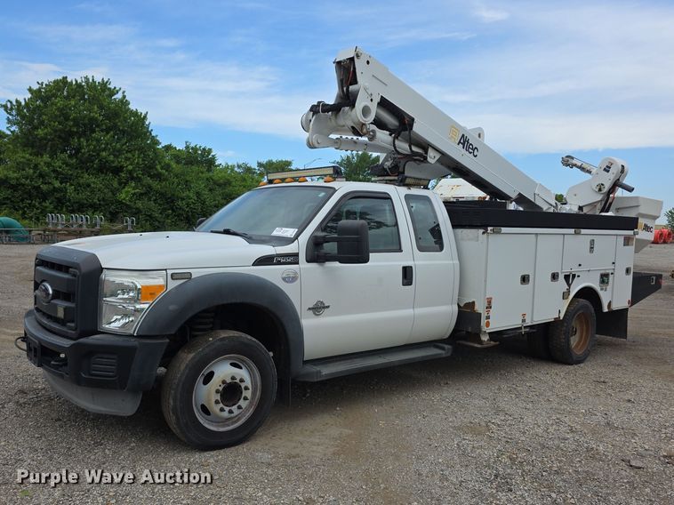 2012 Ford F550 Super Duty XL bucket truck - FI0994