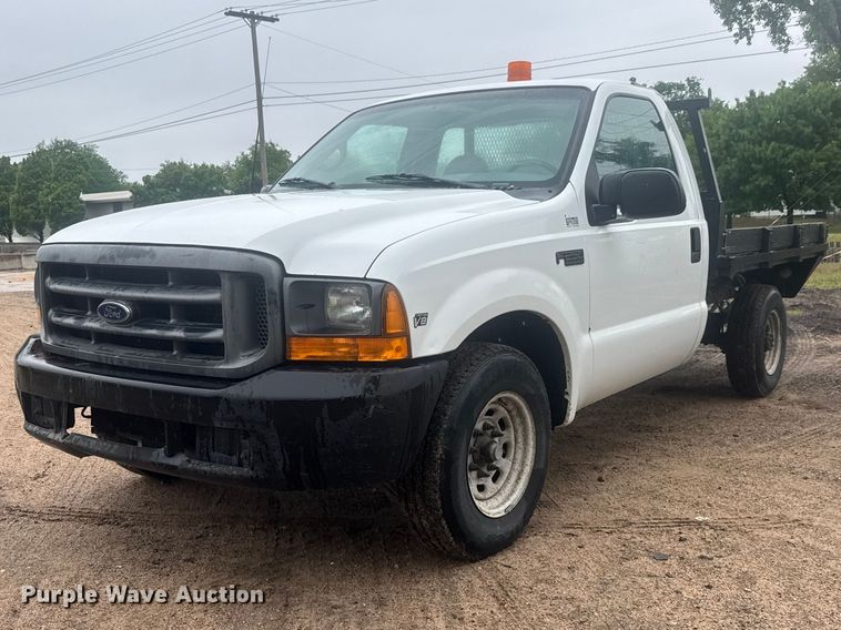 1999 Ford F250 Super Duty flatbed pickup truck - MX9180