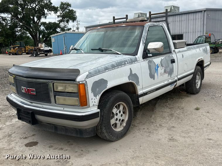 1993 GMC C1500 pickup truck - NA9541