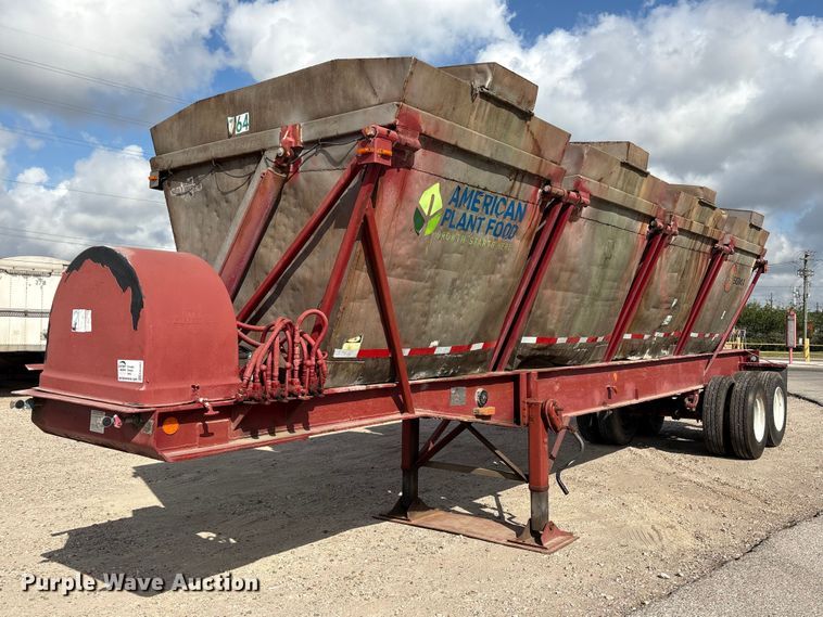 1988 Killebrew fertilizer delivery trailer - EA7257