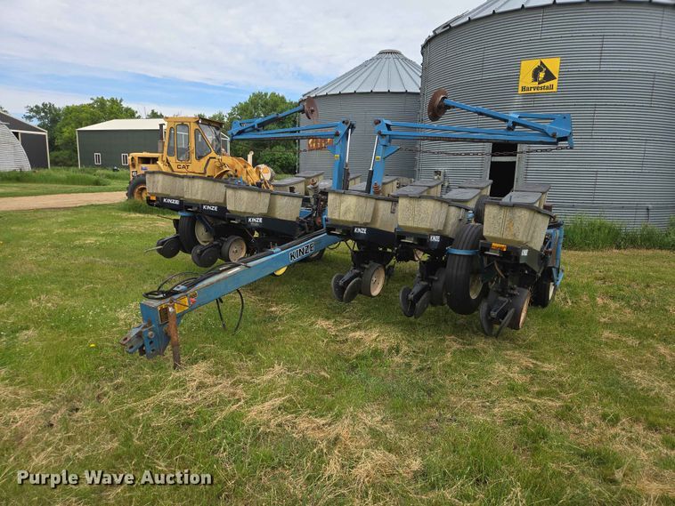 Kinze EF planter - ER1688