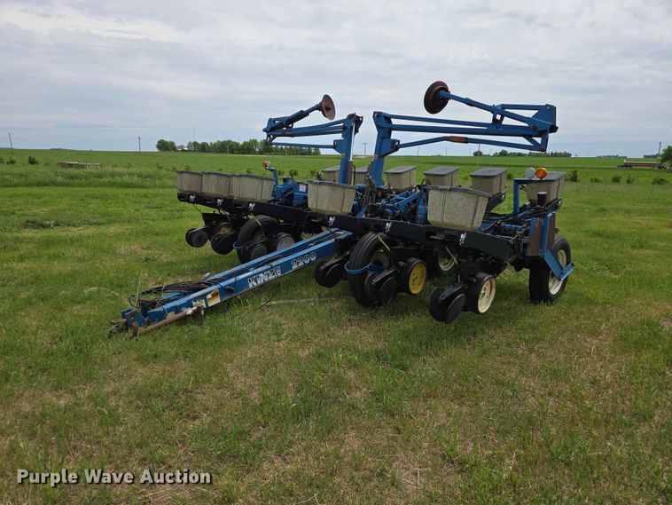 Kinze 2200 planter - ER1693
