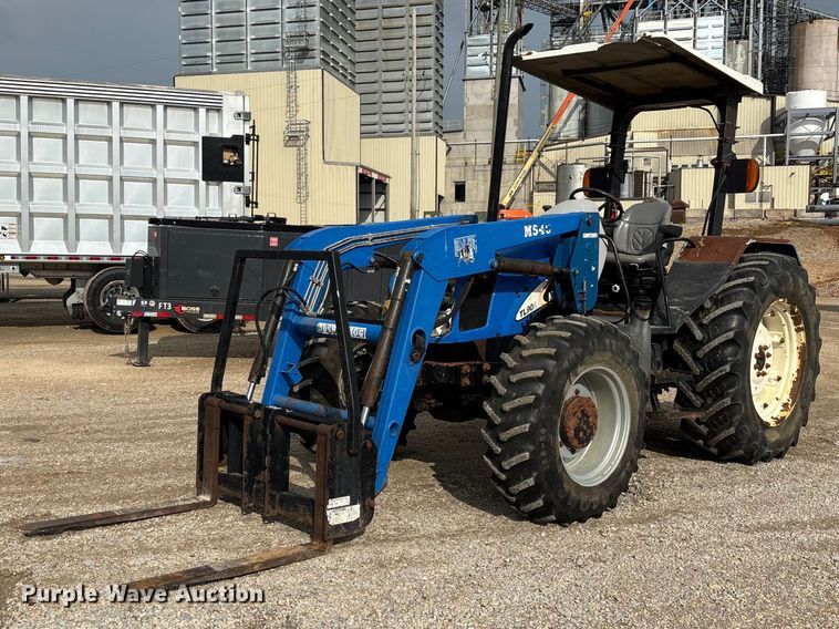 2004 New Holland TL90A MFWD tractor - ER3027