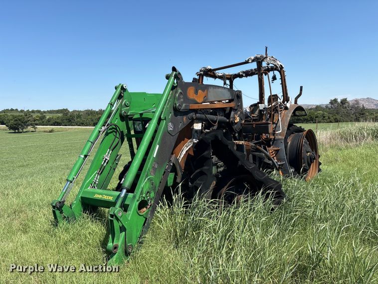 2018 John Deere 6215R 4WD tractor - EU5715