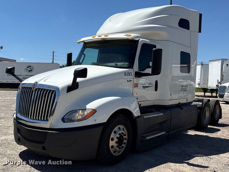 2020 International LT625 semi truck - EF1219