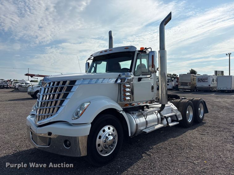 2011 International LoneStar semi truck - EG9156