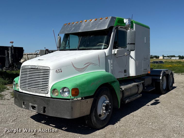 1998 Freightliner Columbia semi truck - EN0422
