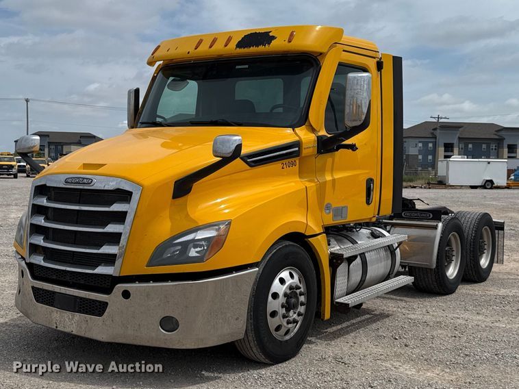 2021 Freightliner Cascadia 126 semi truck - ET6293