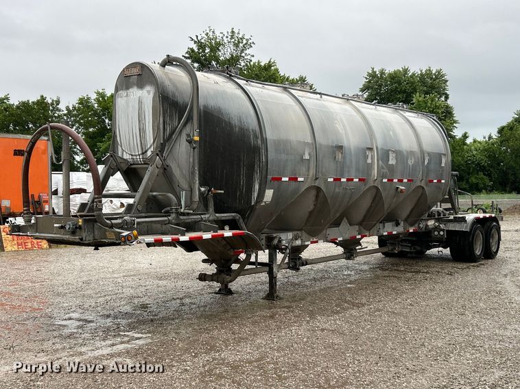 1997 Heil pneumatic dry bulk trailer - ET6625