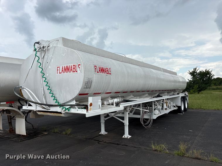 2004 MET- GR   Isometric Inc CT-0098 tank trailer - EU5607