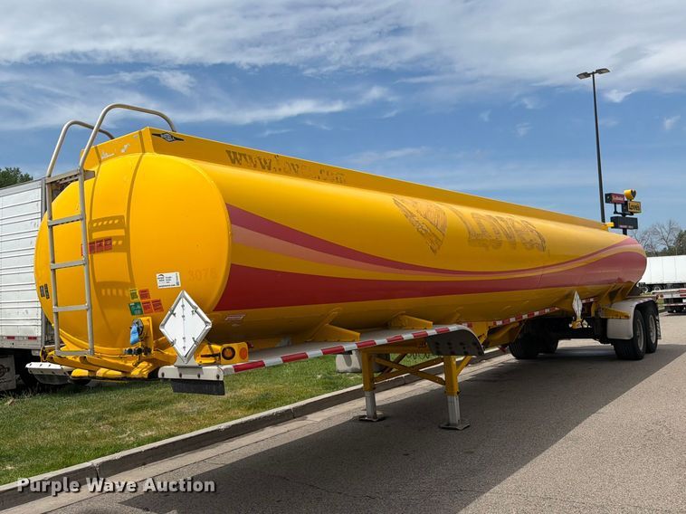 2013 Beall trailers BAST-97-3-DC fuel trailer - FK0213