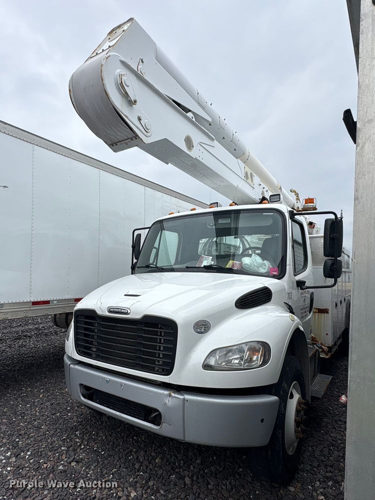 2020 Freightliner Business Class M2 bucket truck - YA3168