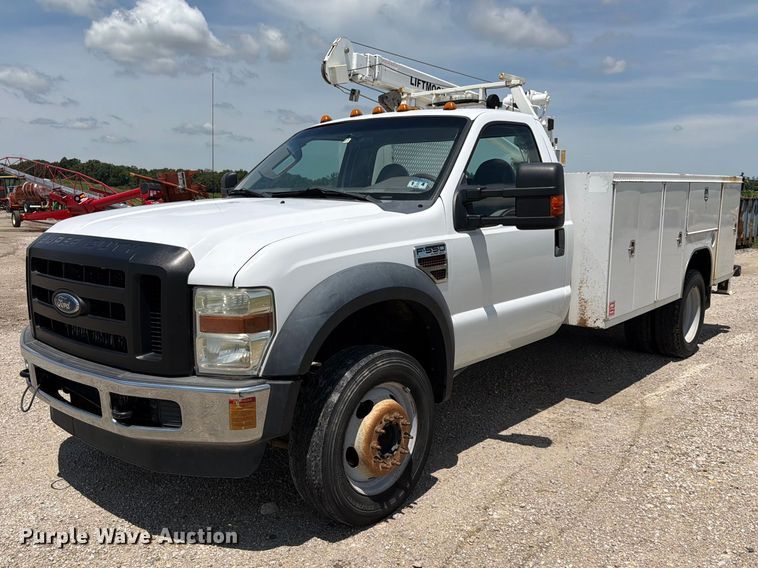 2009 Ford F550 utility / service truck - DQ7855