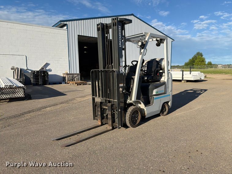 2017 UniCarriers CFS40  forklift - DQ7886