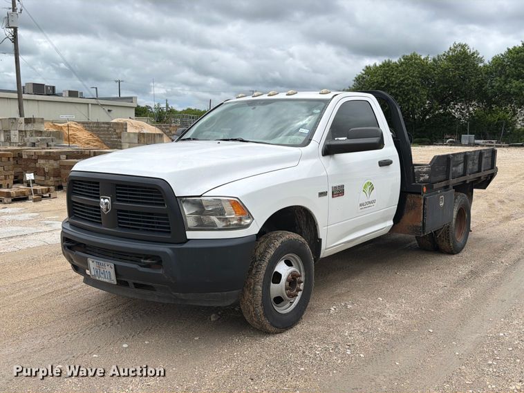 2012 RAM 3500 flatbed pickup truck - ED5333