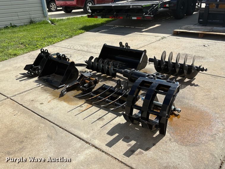 2026 AGT 12EX-ATA Mini excavator attachments - EI5892