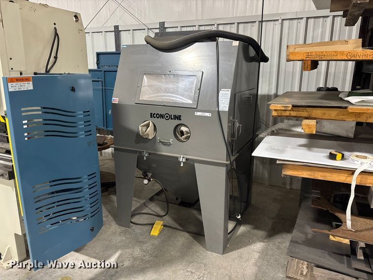 Econoline 3463K27 sand blaster cabinet - EM5103