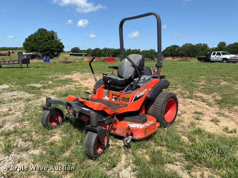 Kubota ZD1211 ZTR lawn mower - EQ8005