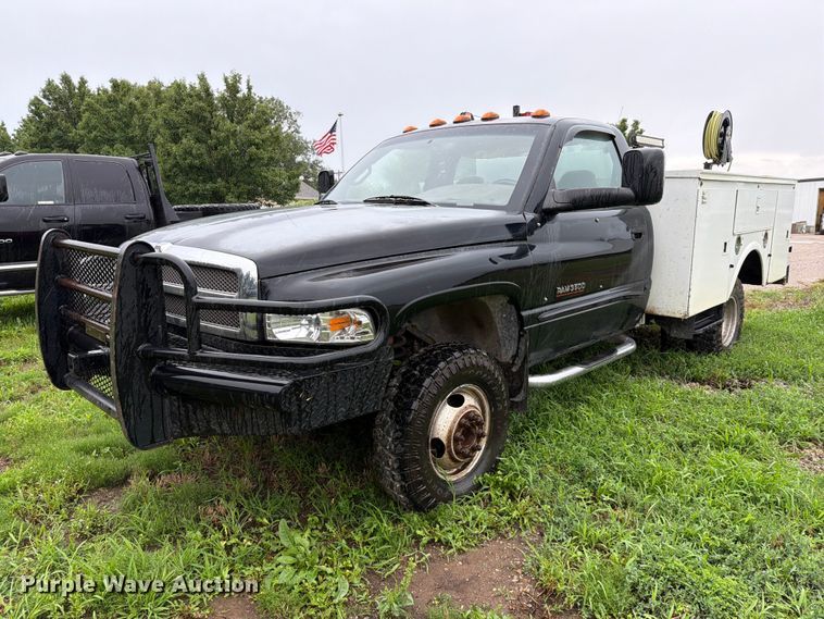 1999 Dodge Ram 3500 utility bed pickup truck - EQ8041