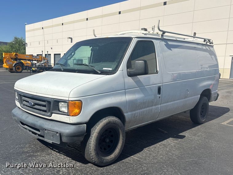 2006 Ford E250 van - ER7665