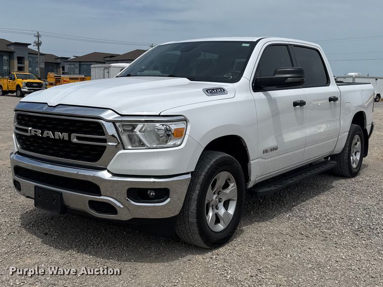 2023 Ram 1500 Crew Cab pickup truck - ET6360