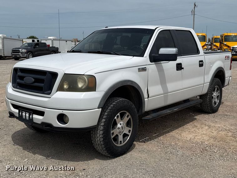 2007 Ford F150 Crew Cab pickup truck - ET6361