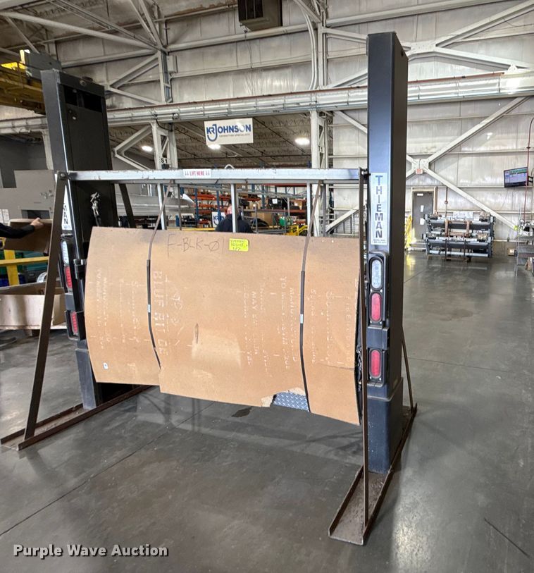 Thieman TRD44 tailgate lift - EV7534