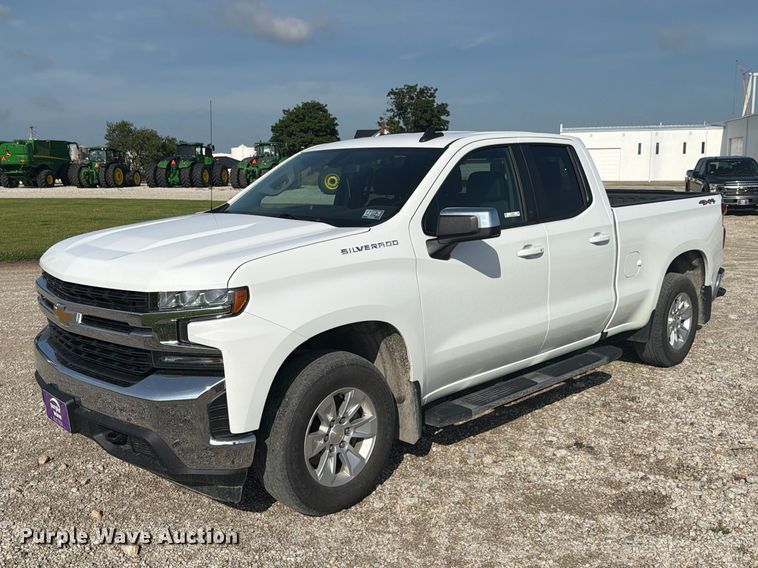 2020 Chevrolet Silverado 1500 Crew Cab pickup truck - EX4528