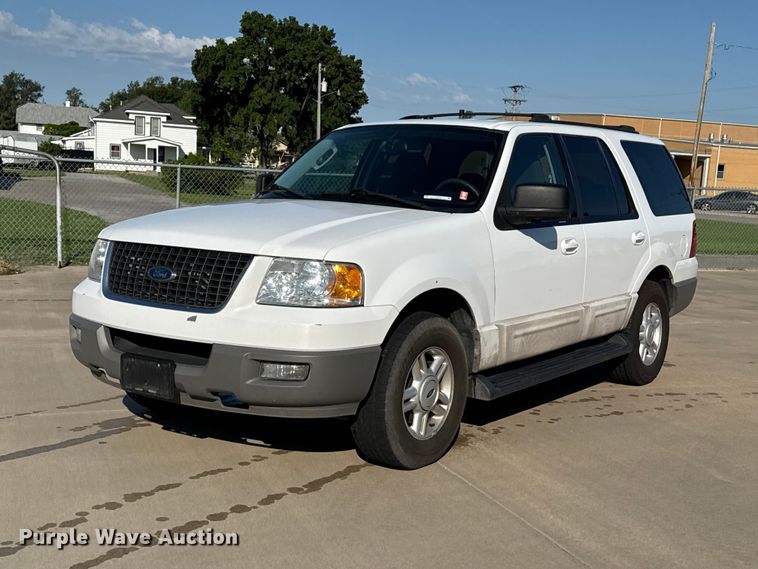 2003 Ford Expedition SUV - FB6764