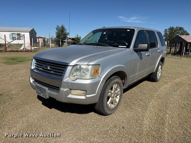 2010 Ford Explorer XLT SUV - FB6772