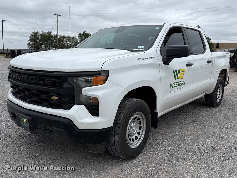 2022 Chevrolet Silverado 1500 Crew Cab pickup truck - FB6782