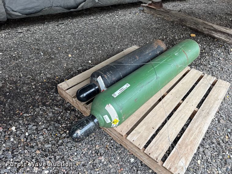 (2) welding bottles - FB6834