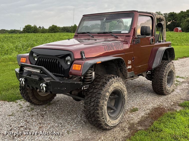 2003 Jeep Wrangler TJ Sahara Edition SUV - FC1644