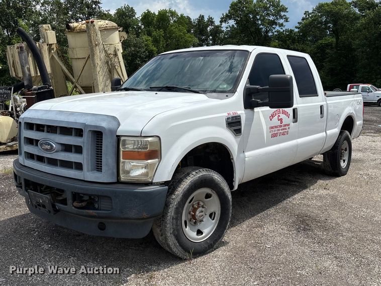 2008 Ford F250 Super Duty Crew Cab pickup truck - FC1670