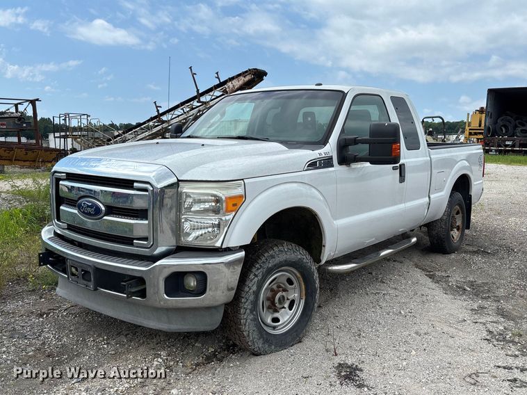 2013 Ford F250 Super Duty Ext. Cab pickup truck - FC1673