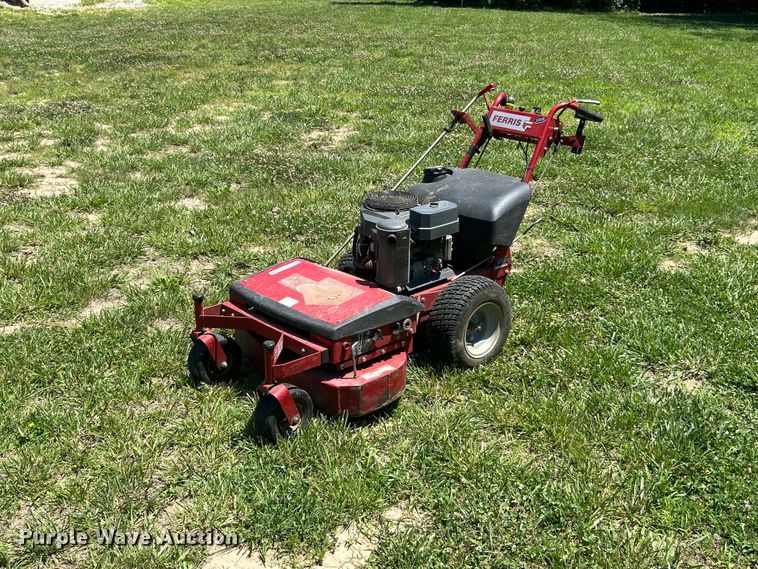 2009 Ferris lawn mower - FC2782