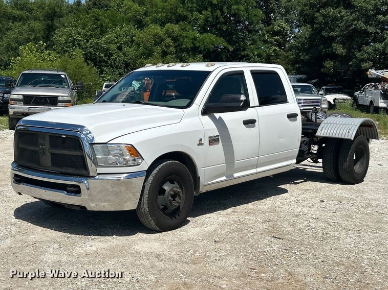 2012 Dodge Ram 3500 Heavy Duty Crew Cab pickup truck cab and chassis - FC2792