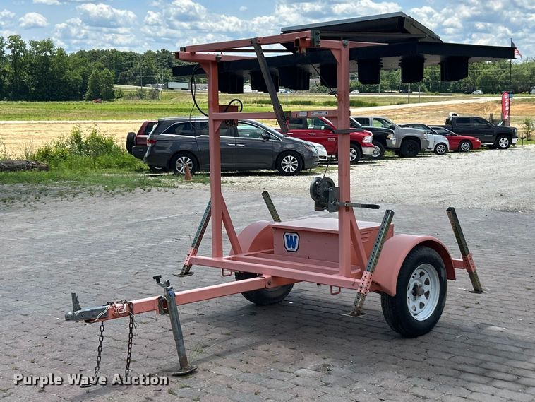 Wanco WTSP75-LSAC arrow board trailer - FC2797
