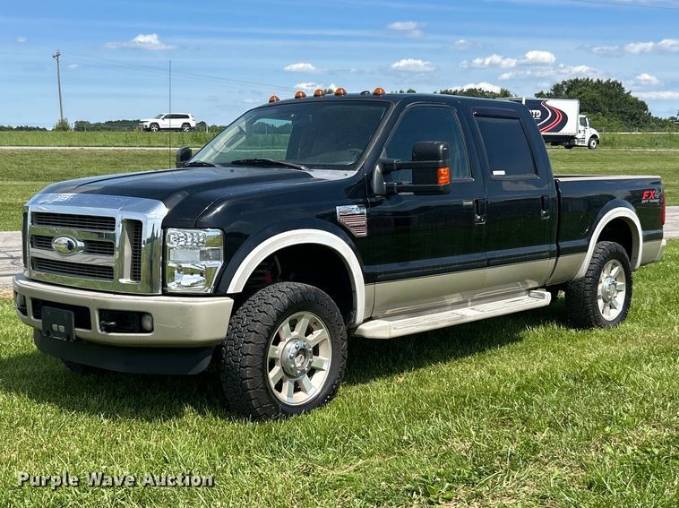 2010 Ford F250 Super Duty King Ranch Lariat Crew Cab pickup truck - FC2807