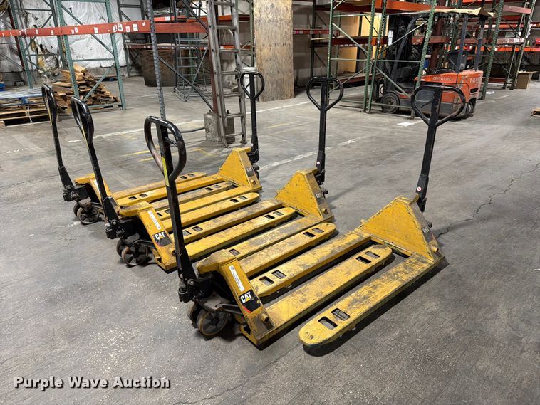 (6) Caterpillar pallet jacks - FC3174