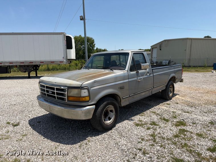 1994 Ford F150 pickup truck - FC3206