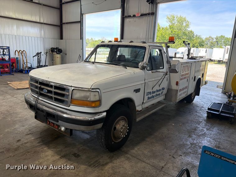 1993 Ford F450 Super Duty utility / service truck - FC3207