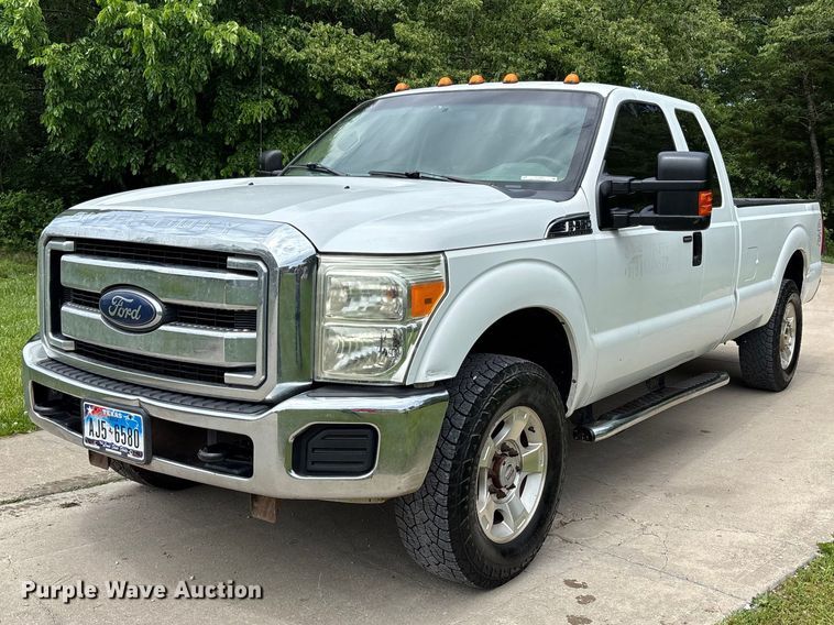 2013 Ford F250 Super Duty Ext. Cab pickup truck - FC4696